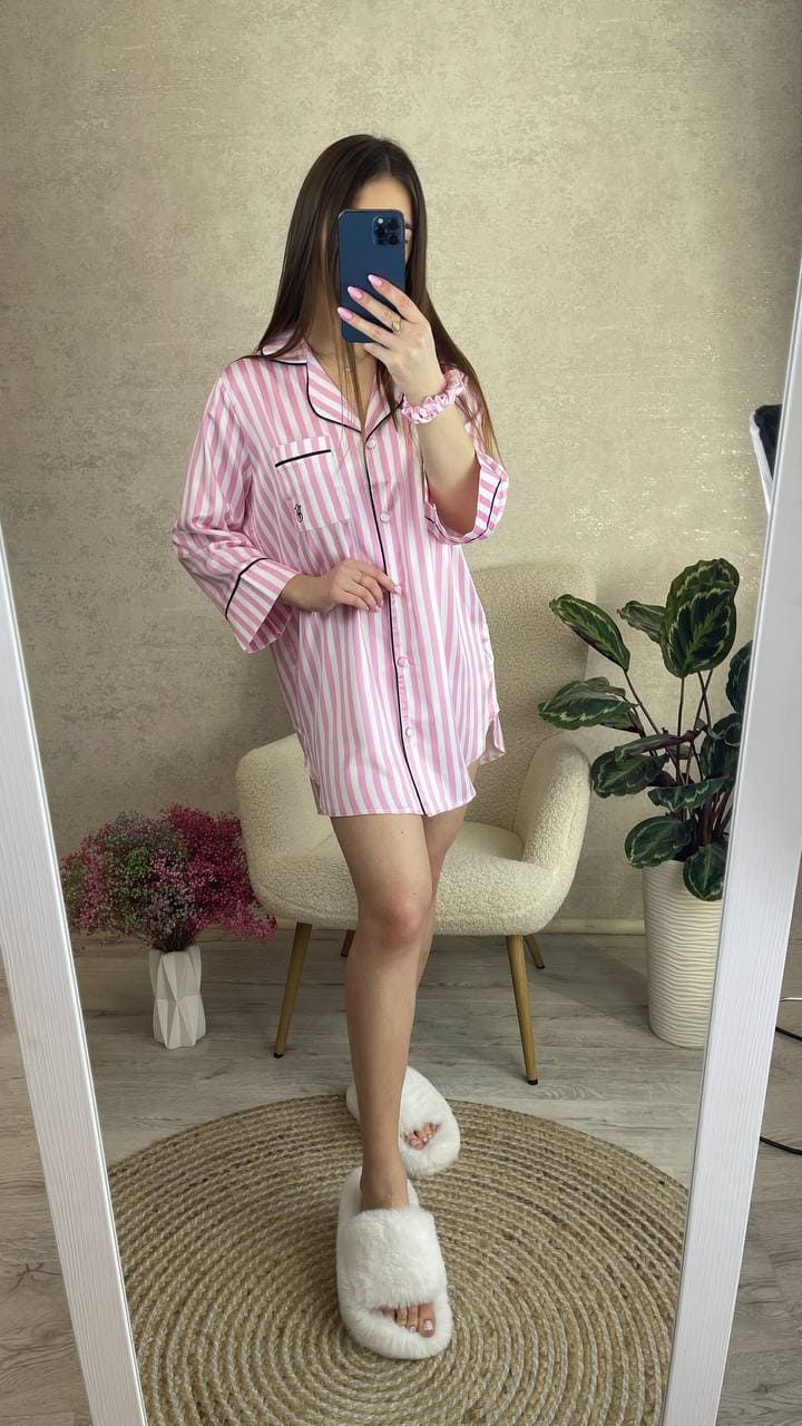 Нічна сорочка Victoria’s Secret рожева в смужку