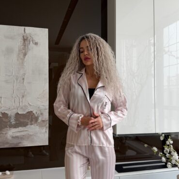 Рожеві жіночі піжами victoria's secret